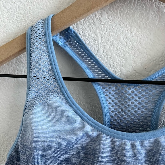 Victoria’s Secret PINK Sport Seamless Lightly Lined Blue Ombre Pull On Bra Small - Picture 4 of 8